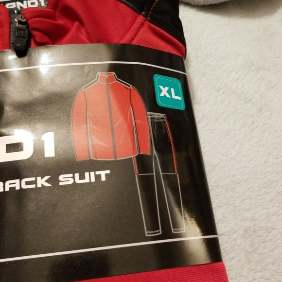 men's red 2pc. buzzer beater track suit - Picture 3 of 4